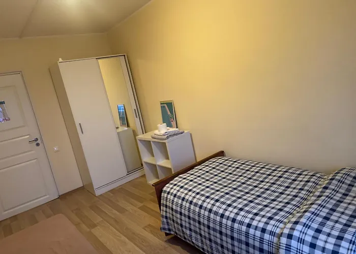 Гостевой дом Bright & Peaceful Near Old Town *